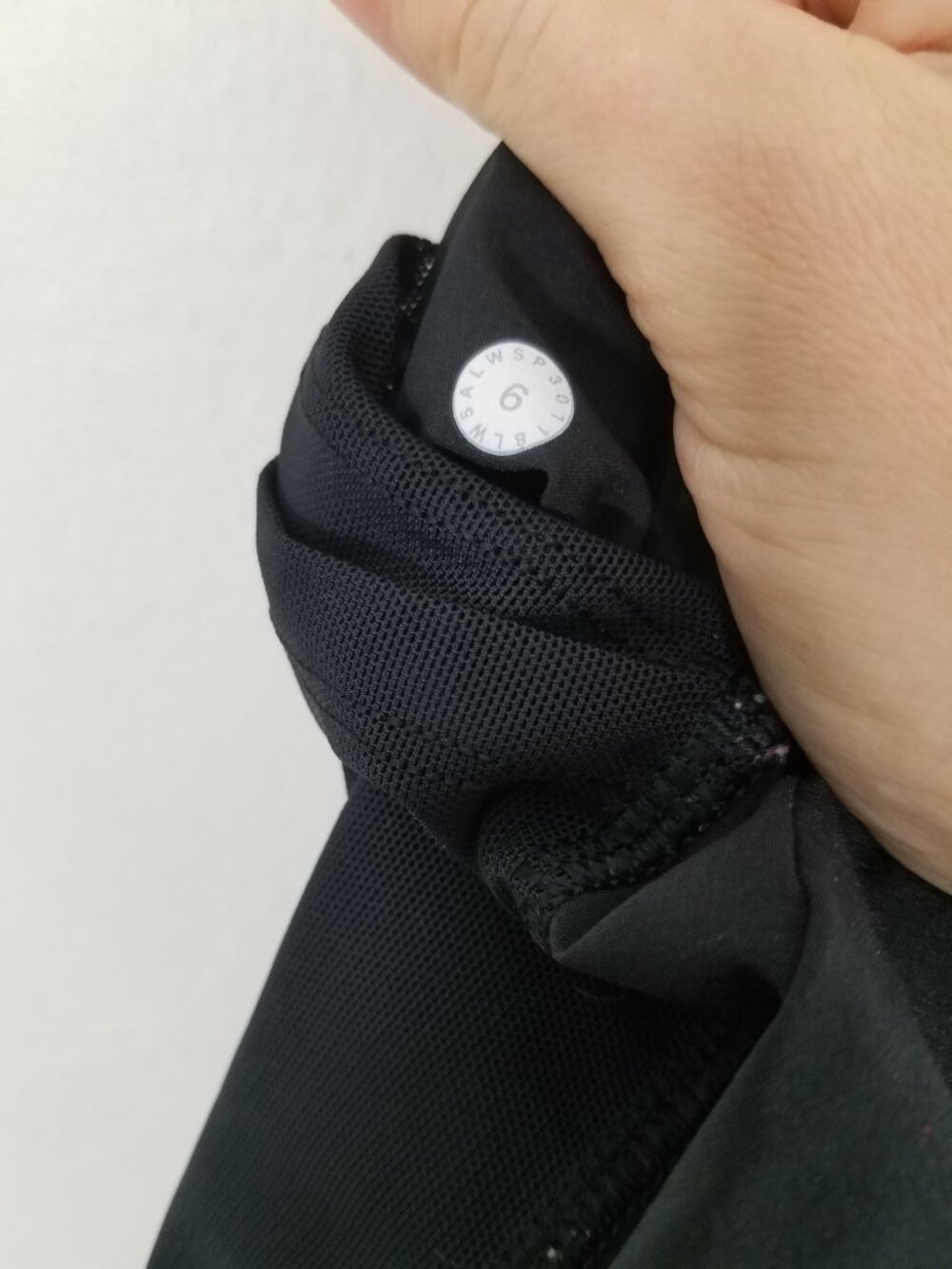 Lululemon Pants Size 6 - Picture 7 of 7